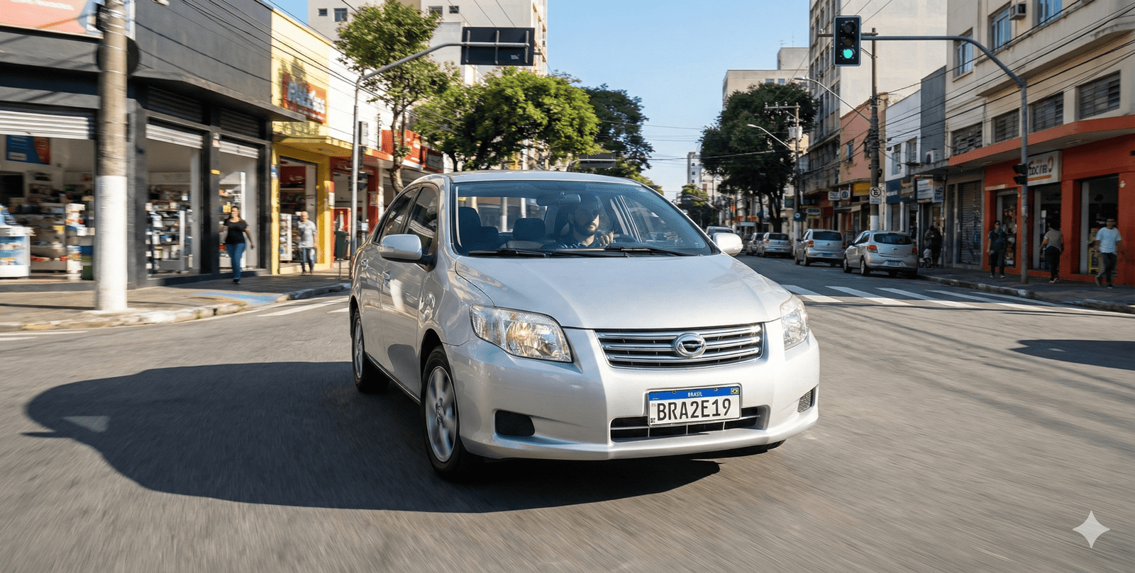 Veículo com placa Mercosul circulando